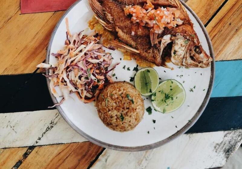 ホテル Fenix Beach Cartagena