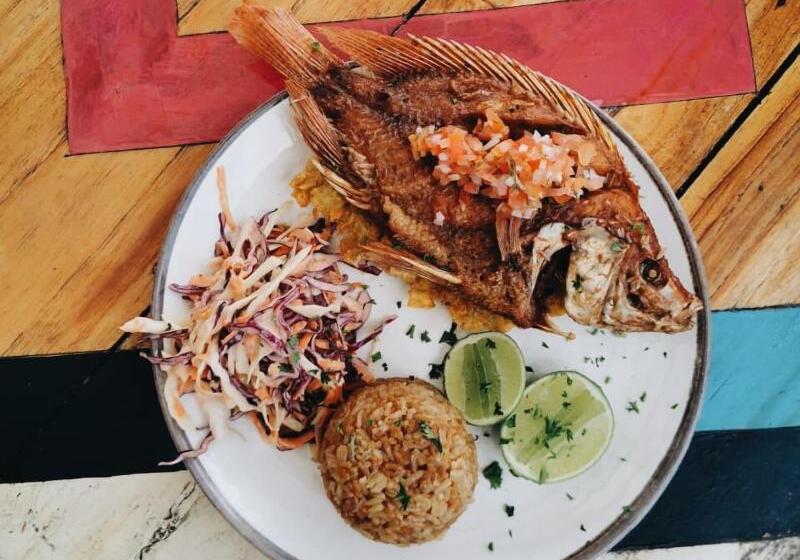 ホテル Fenix Beach Cartagena