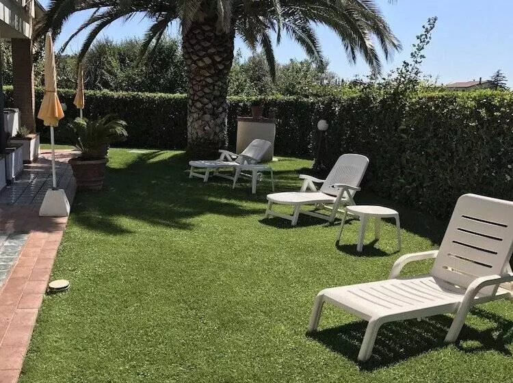 ホテル B&b Rispescia Grosseto