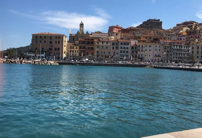 ホテル B&b Rispescia Grosseto