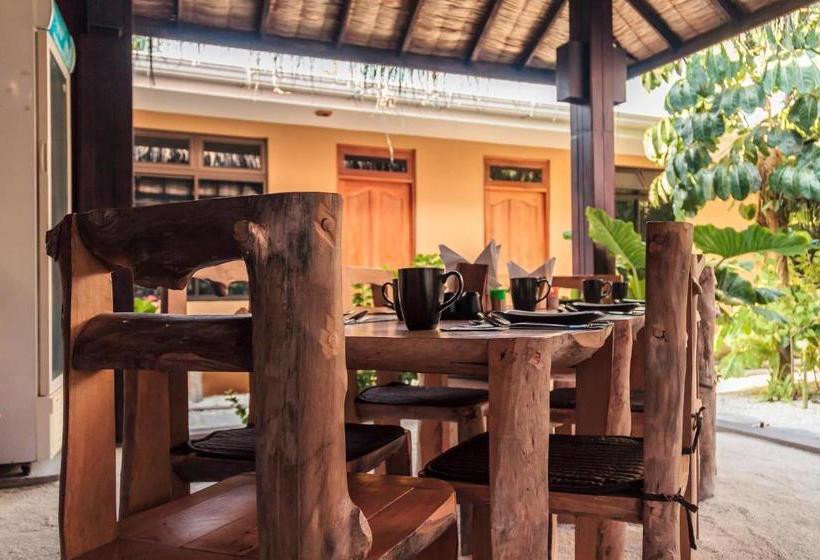 پانسیون Horsburgh Island Guesthouse