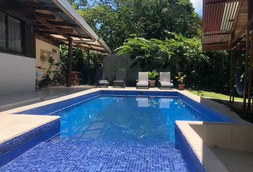 Retkeilymaja Le Petit