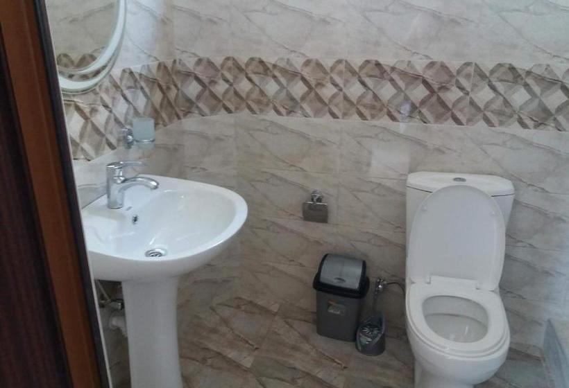 هتل Kobuleti Garden Inn