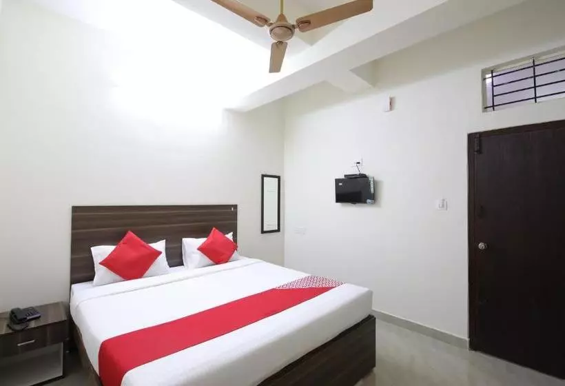ホテル Collection O Mathura Inn