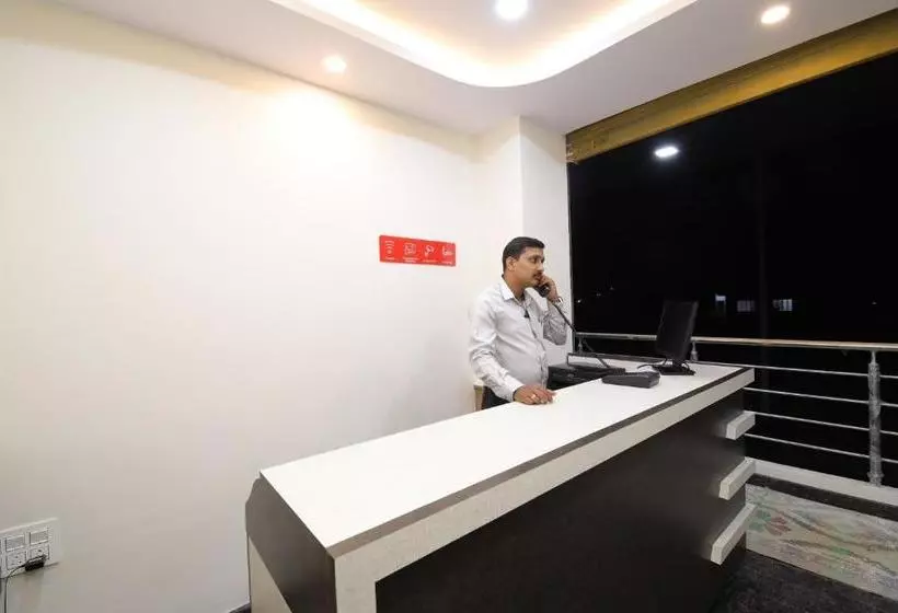 ホテル Collection O Mathura Inn
