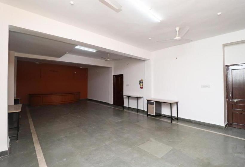 Hôtel Oyo 26864 Affinity Palace