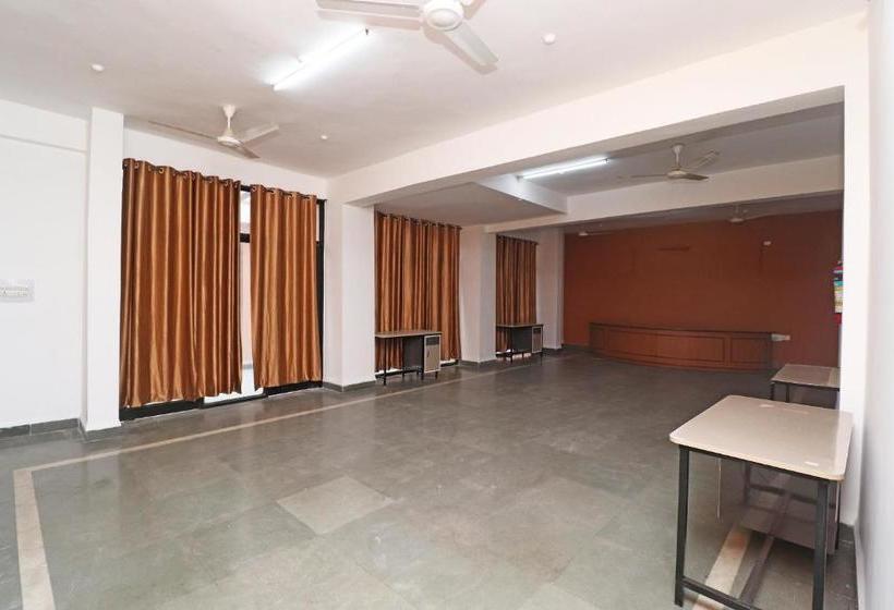 Hôtel Oyo 26864 Affinity Palace