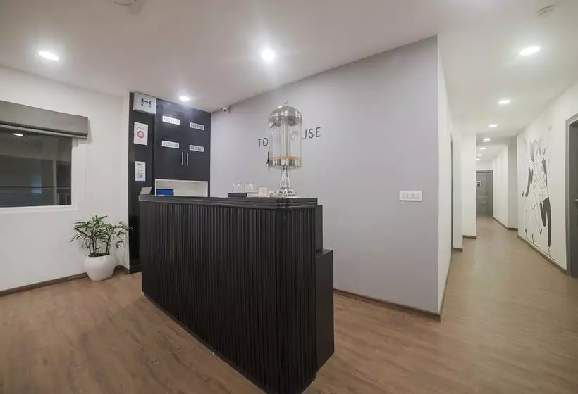 ホテル Oyo Townhouse 082 Chander Nagar Janakpuri