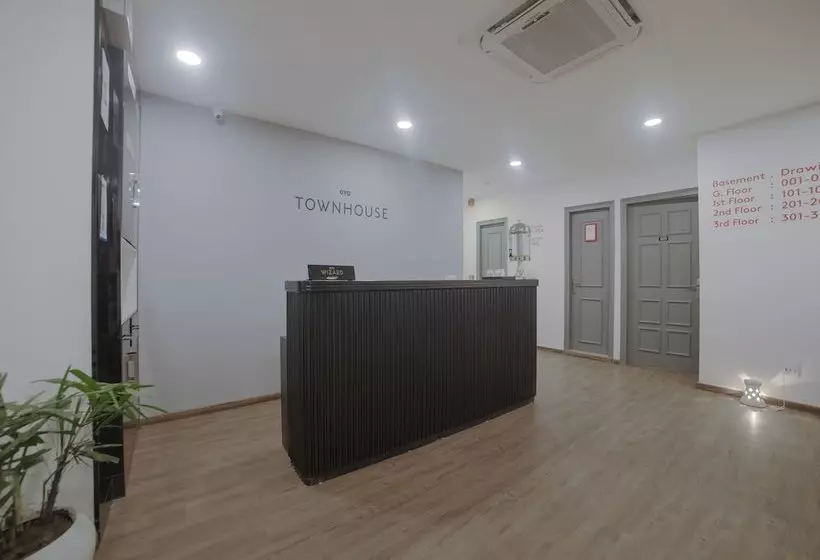 ホテル Oyo Townhouse 082 Chander Nagar Janakpuri