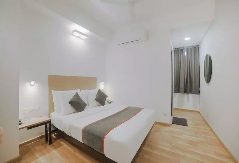 ホテル Oyo Townhouse 082 Chander Nagar Janakpuri