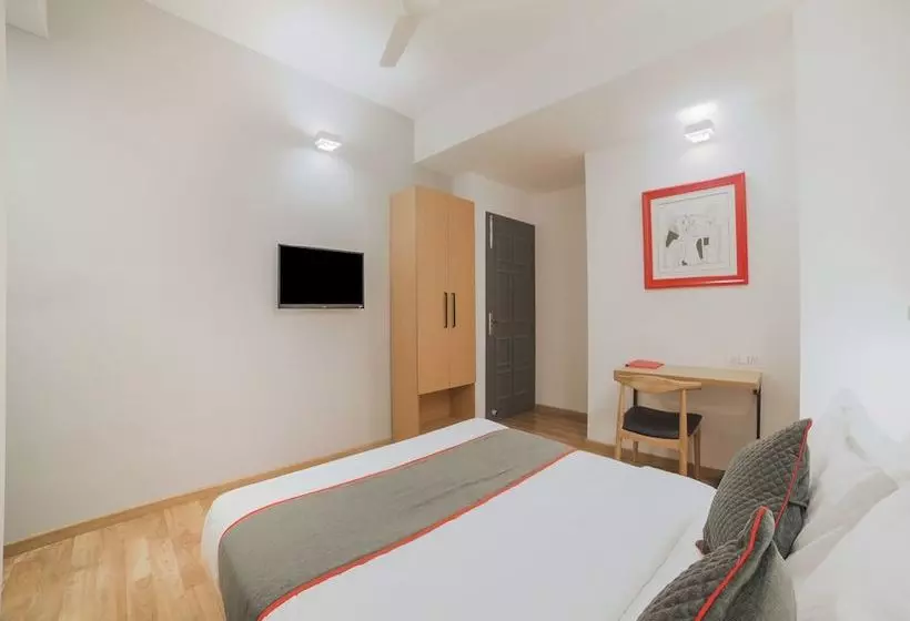 ホテル Oyo Townhouse 082 Chander Nagar Janakpuri