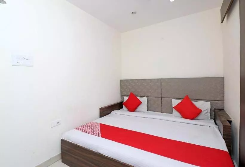 Oyo 27977 Hotel Ashiyana
