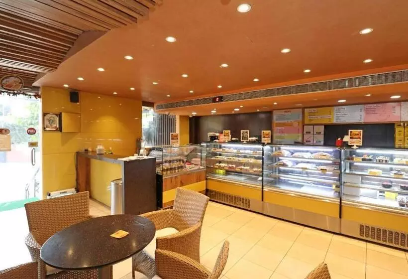 Oyo 27977 Hotel Ashiyana