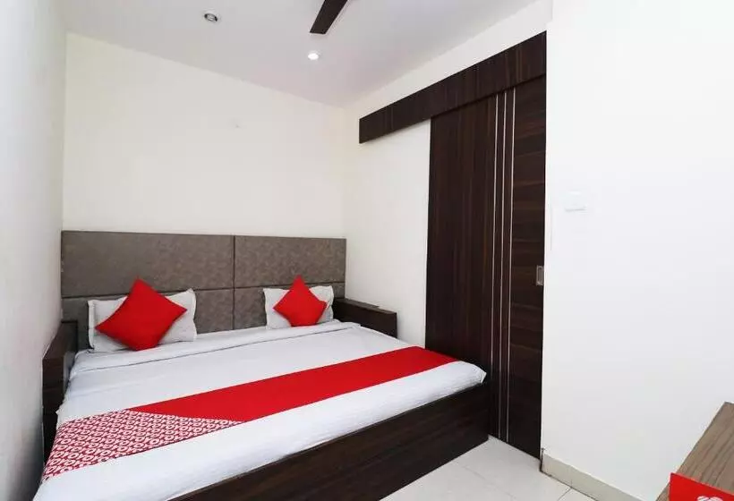 Oyo 27977 Hotel Ashiyana