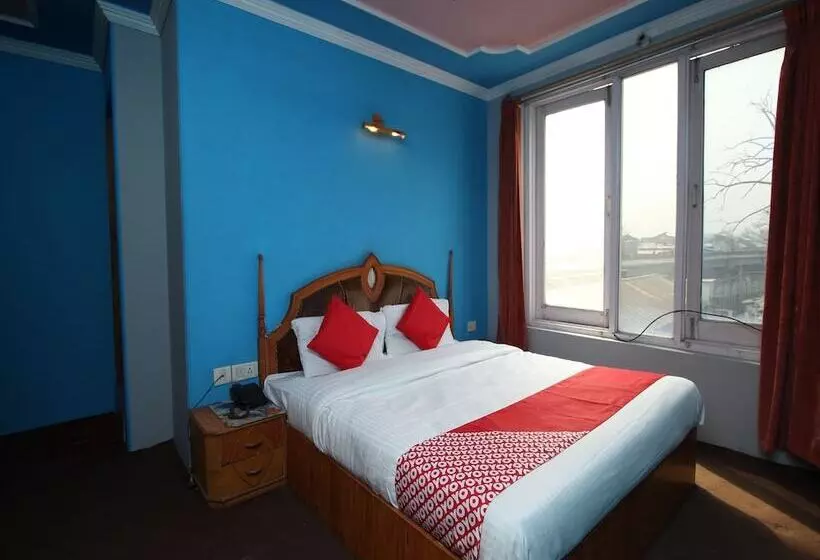 Oyo 29553 Hotel Essar