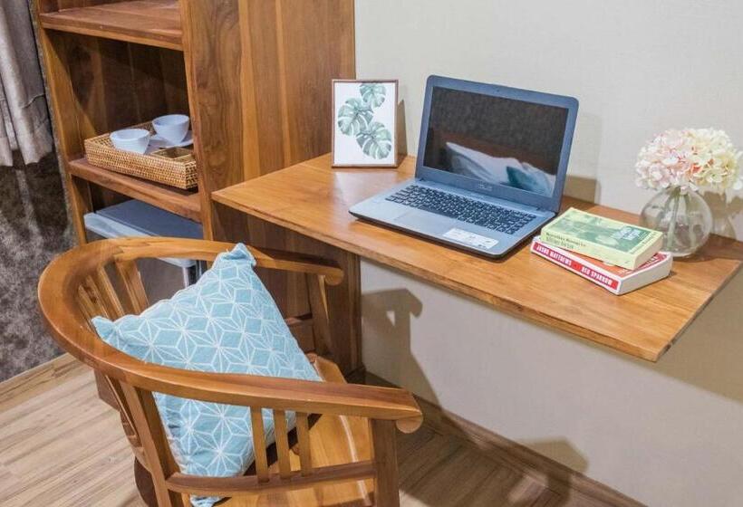 هتل Kent Beach House