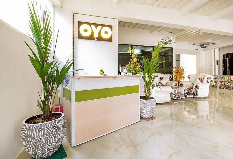 ホテル Oyo 511 Grace Residence