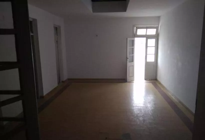 پانسیون Hostal, Home Sweet Home