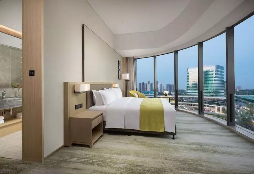 ホテル Holiday Inn Zhengzhou Riverside By Ihg