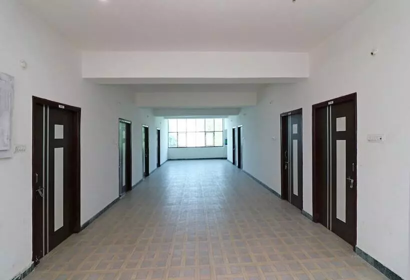 ホテル Oyo 19827 Shree Ram Palace