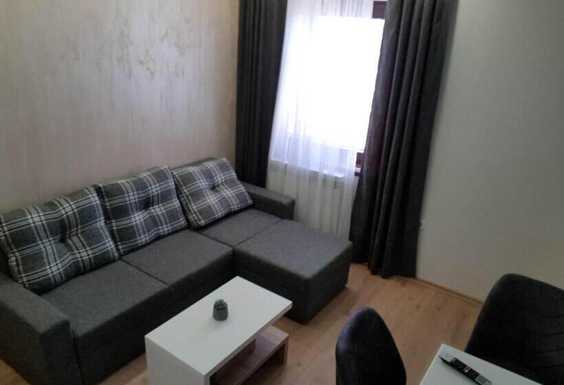 پانسیون Bolero