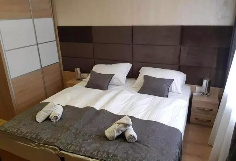 پانسیون Bolero