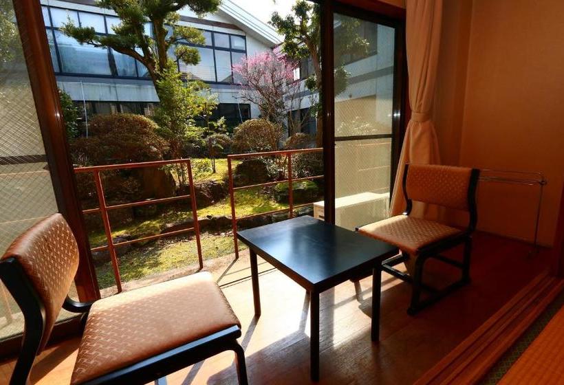 ריוקאן Chomeikan