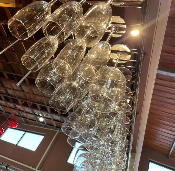 Sunshine View Hotel And Restaurant