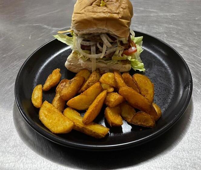 Sunshine View Hotel And Restaurant