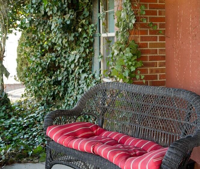 هاستل Birchfield Manor Inn And Restaurant