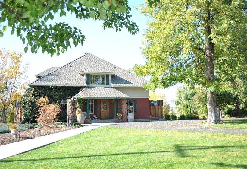 هاستل Birchfield Manor Inn And Restaurant