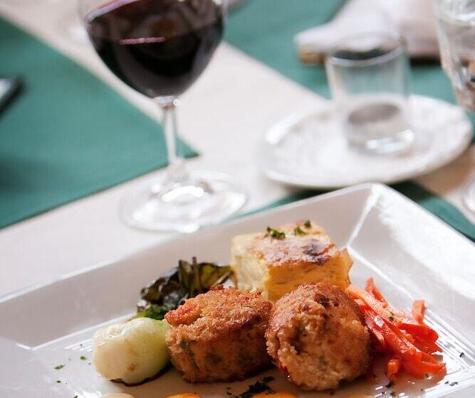 هاستل Birchfield Manor Inn And Restaurant