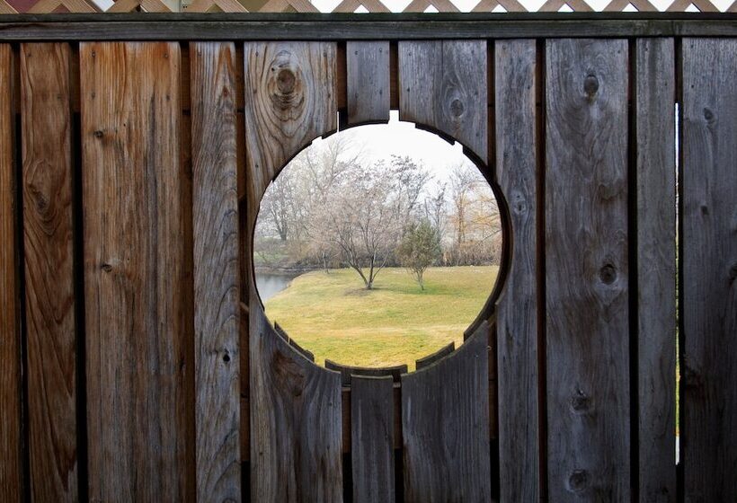 هاستل Birchfield Manor Inn And Restaurant