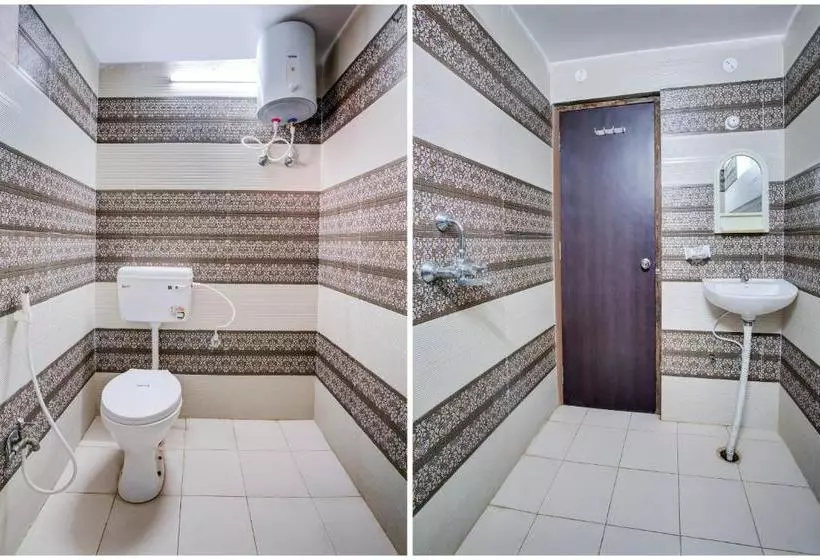 هتل Oyo 27962 Pamma Inn