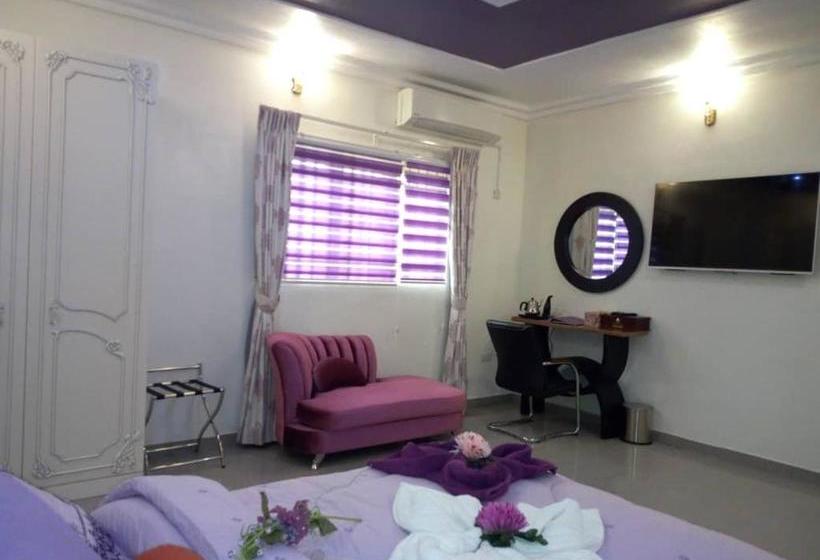 هتل Spa Lavender Suites