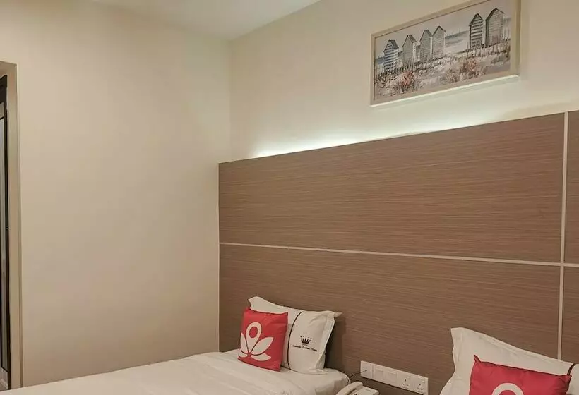 ホテル Zen Rooms Ambassador Residence