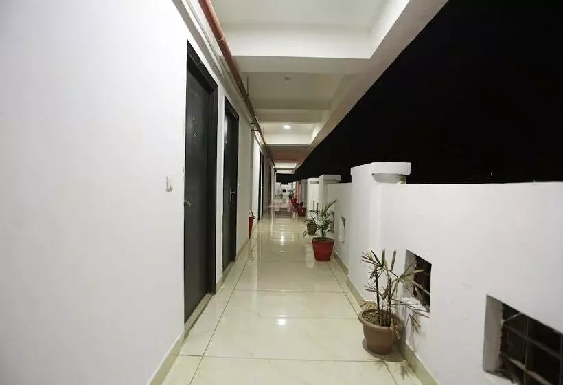Oyo 23668 Hotel The Hridhaan Regency