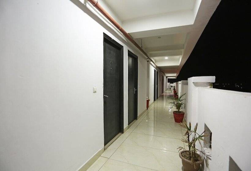 Oyo 23668 Hotel The Hridhaan Regency