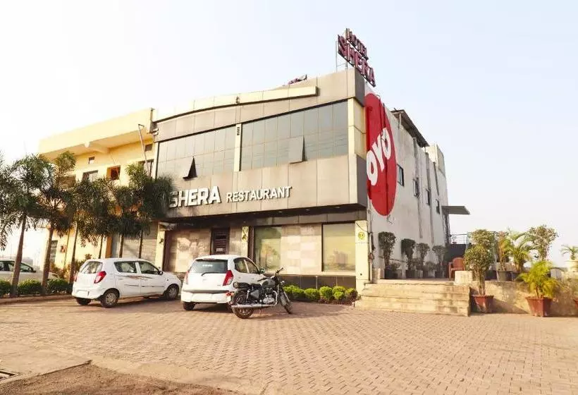 Oyo 28457 Hotel Shera