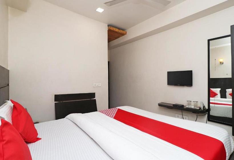 Oyo 28457 Hotel Shera