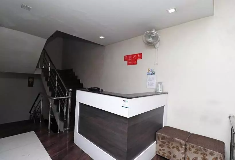Oyo 28457 Hotel Shera