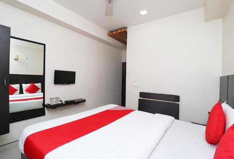 Oyo 28457 Hotel Shera