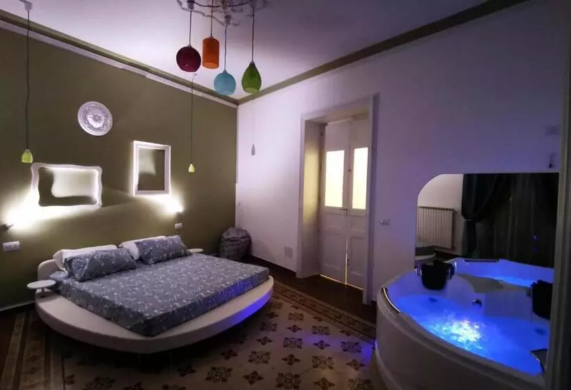 پانسیون Suiteinncentro Dimora Storica