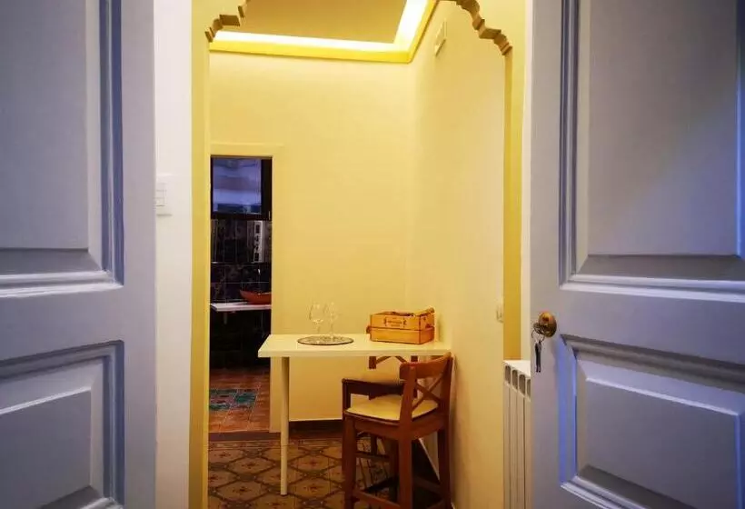 پانسیون Suiteinncentro Dimora Storica