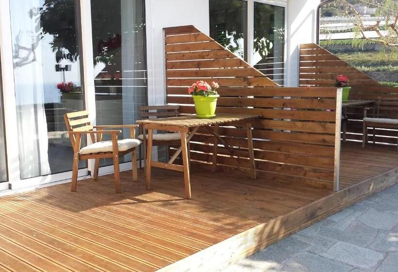 בית מלון כפרי Agrilea