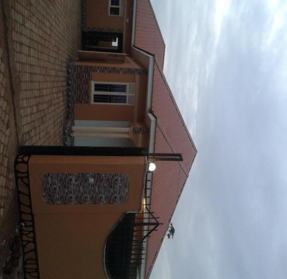 هتل Freedom Guest House