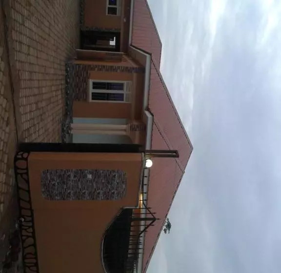 هتل Freedom Guest House