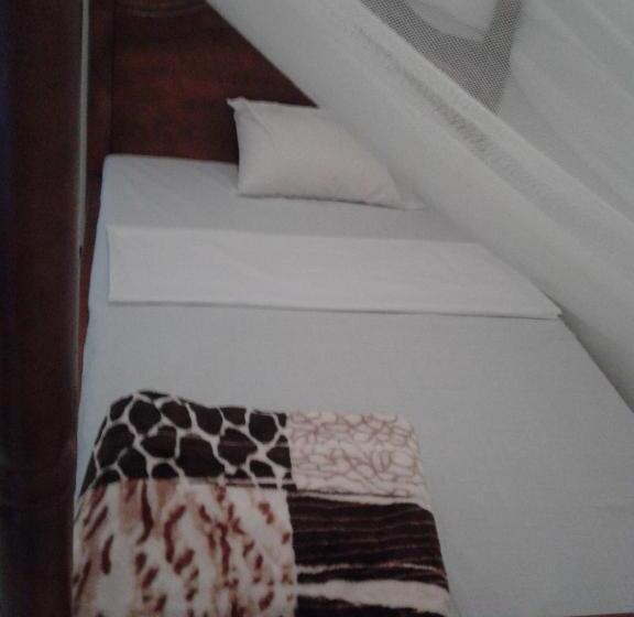 هتل Freedom Guest House