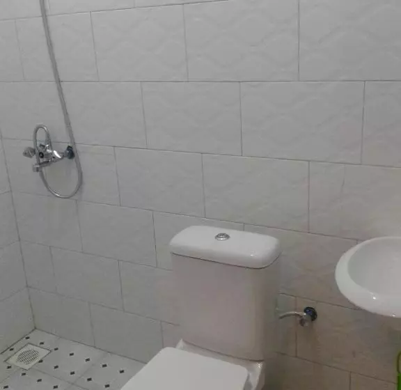 هتل Freedom Guest House