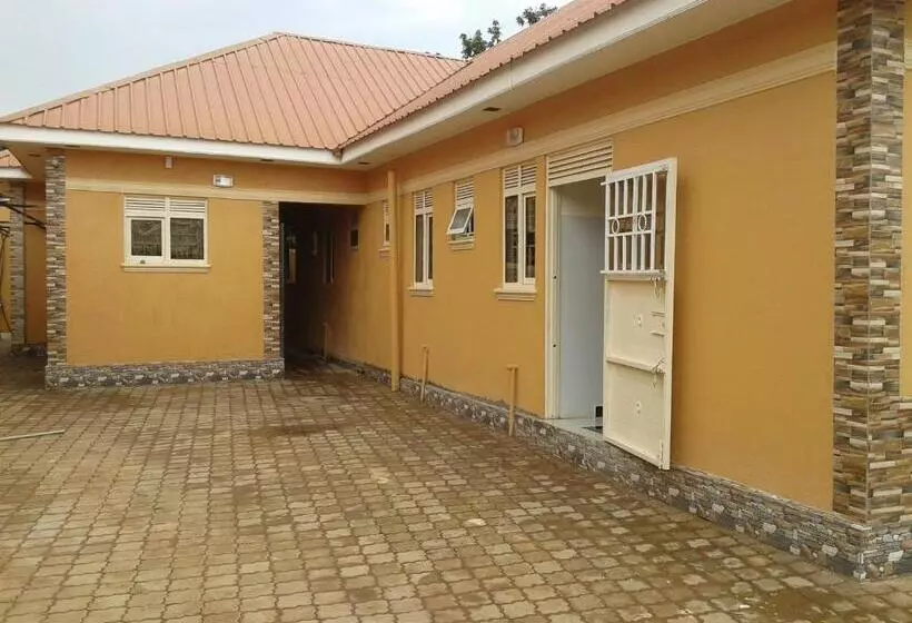 هتل Freedom Guest House